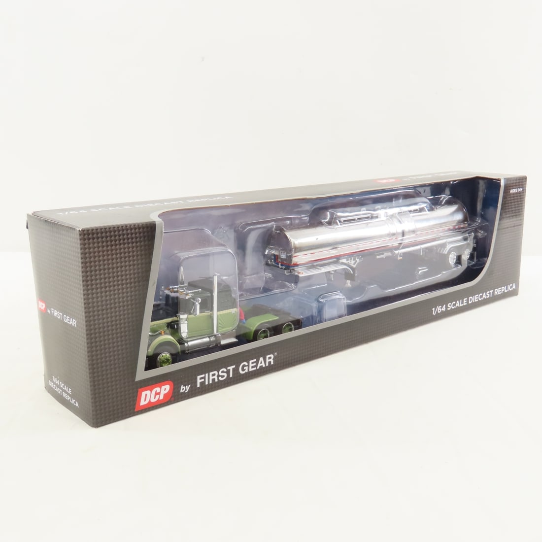 DCP First Gear 1:64 Scale White Western Star 4900 - 2