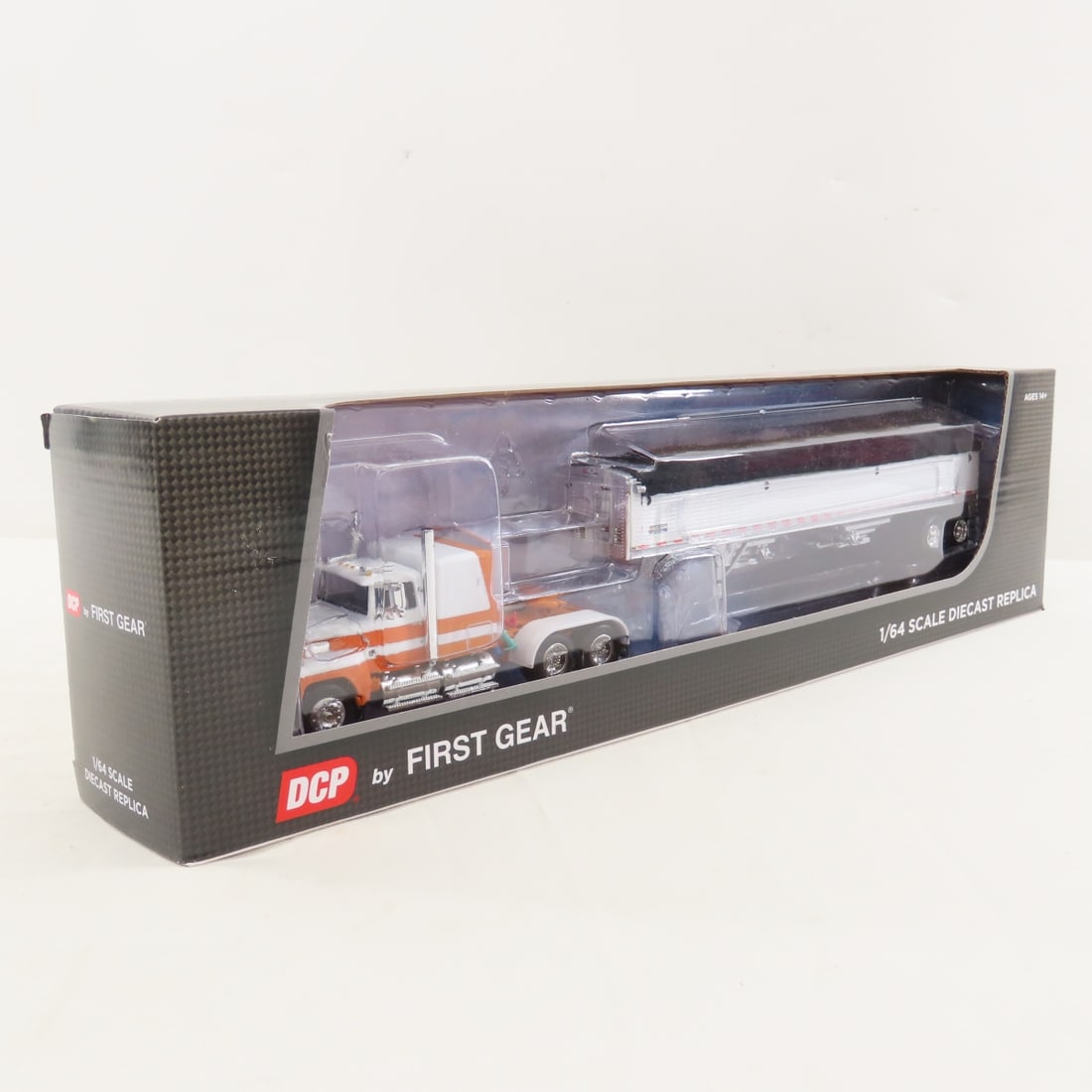 DCP First Gear 1:64 Scale Ford LTL-9000 Sleeper - 2