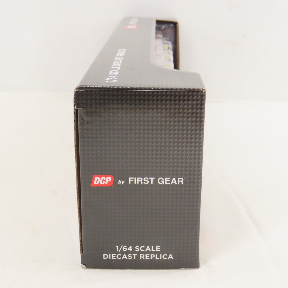 DCP First Gear 1:64 Scale Mack Pinnacle Day Cab - 3