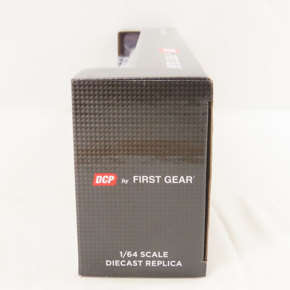 DCP First Gear 1:64 Scale Mack Pinnacle Day Cab - 7