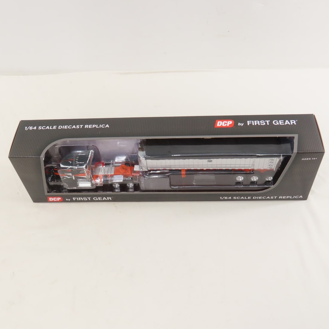 DCP First Gear 1:64 Scale Kenworth W990 Day Cab - 8