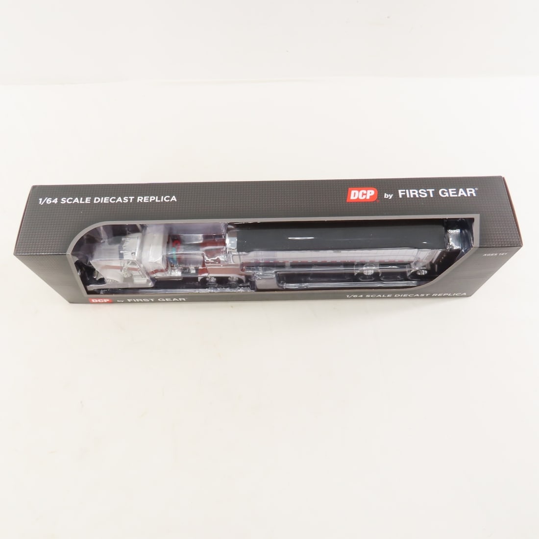 DCP First Gear 1:64 Scale Peterbilt 389 Sleeper - 9