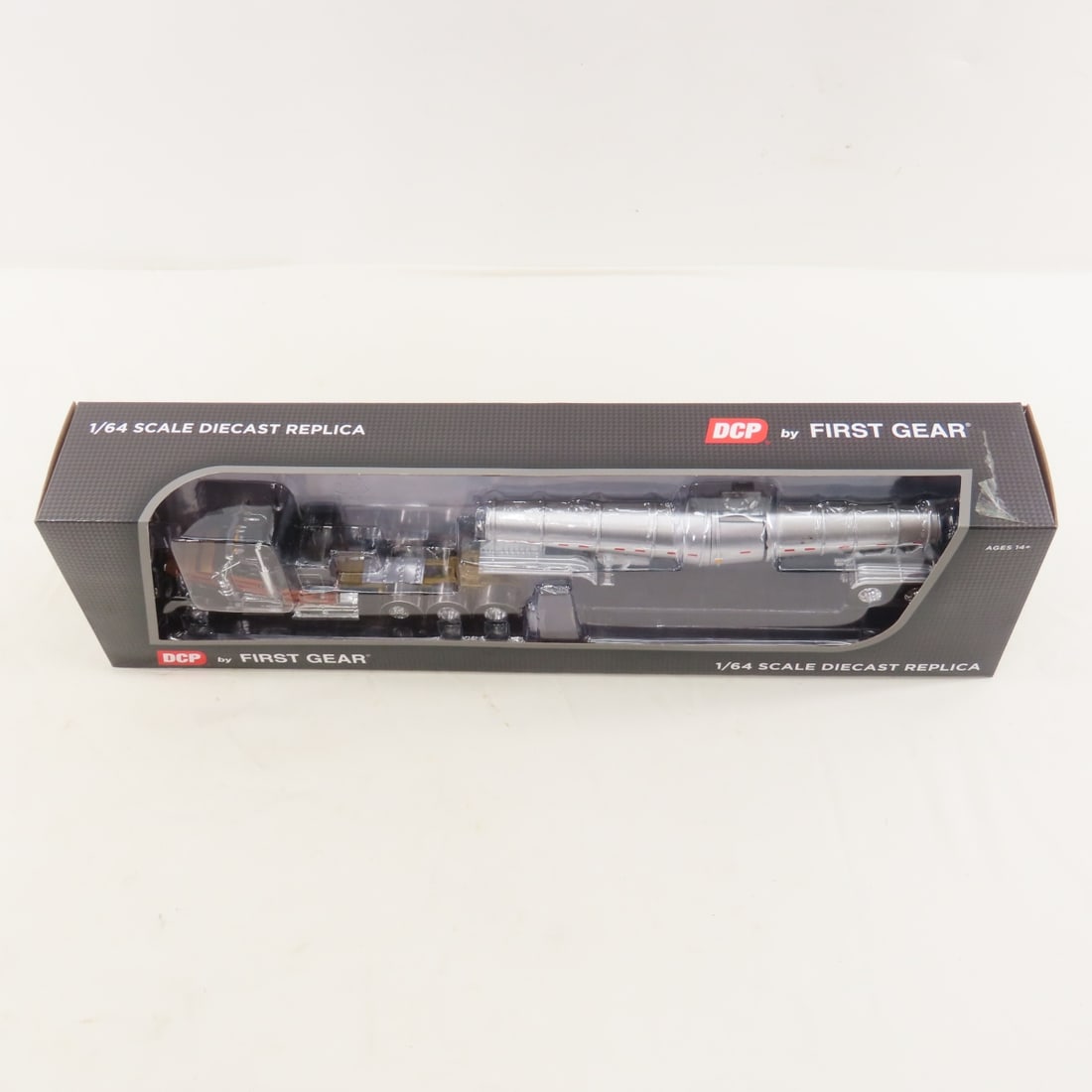DCP First Gear 1:64 Scale Kenworth W900L Flattop - 9
