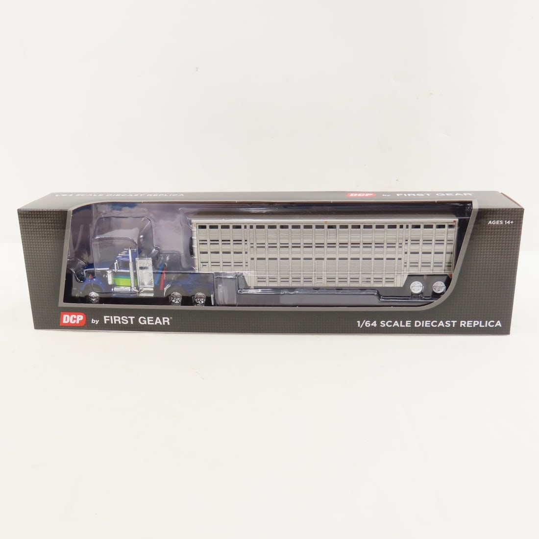 DCP First Gear 1:64 Scale Western Star 4900 (1 of 11)