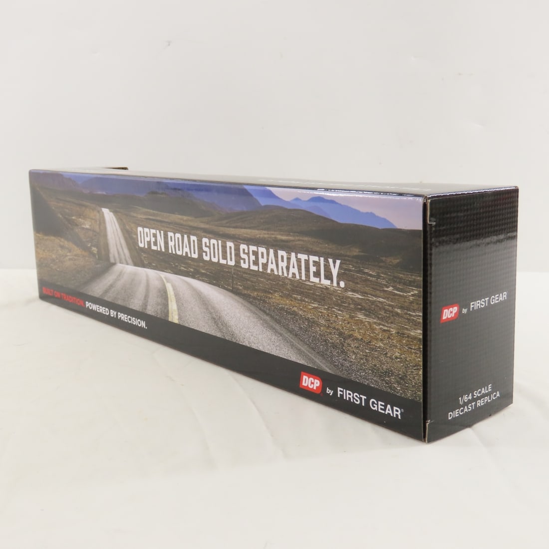 DCP First Gear 1:64 Scale Western Star 4900 - 4