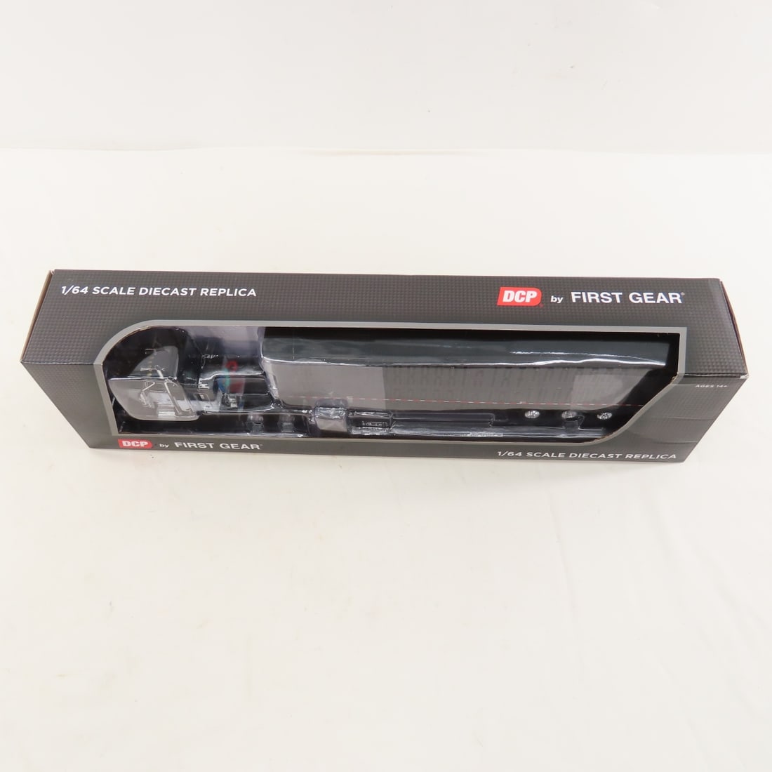 DCP First Gear 1:64 Peterbilt 389 Flattop Sleeper - 9