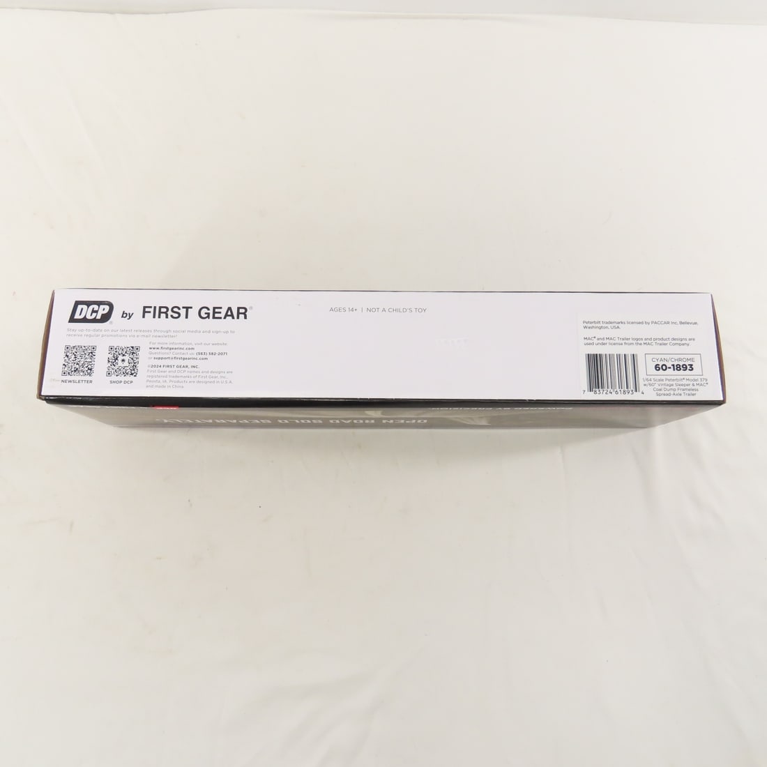 DCP First Gear 1:64 Scale Peterbilt 379 Sleeper - 10