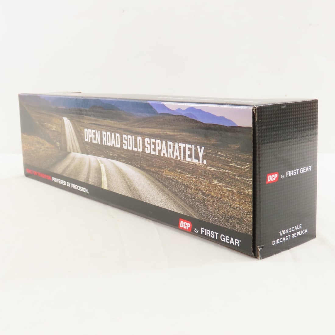 DCP First Gear 1:64 Scale Peterbilt 379 Sleeper - 4