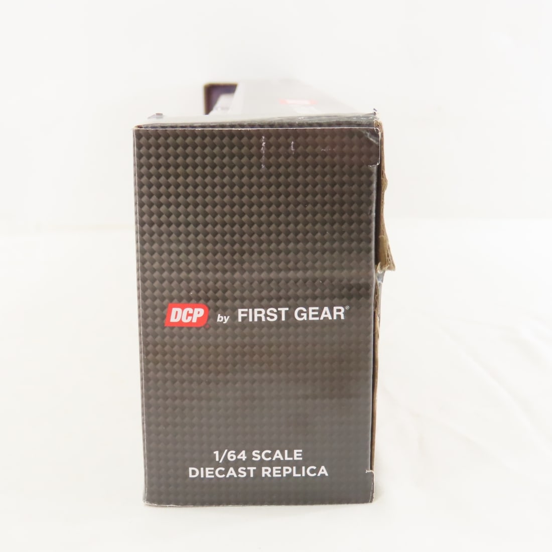 DCP First Gear 1:64 Peterbilt 379 Day Cab - 7
