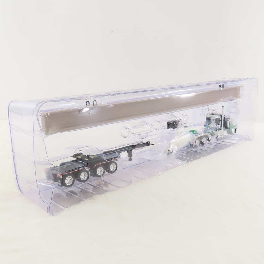DCP First Gear 1:64 Peterbilt 389 w Beam Load - 6