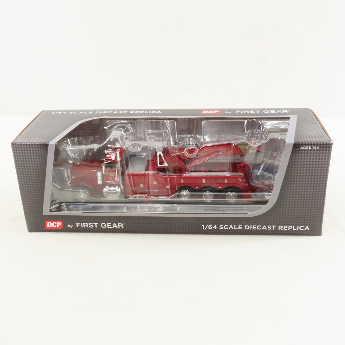 DCP First Gear 1:64 Peterbilt Day Cab with Wrecker: DCP First Gear 1:64 Peterbilt Day Cab with Wrecker - SNT Tri-State Towing Red 60-1801 1/64 Scale Peterbilt Model 389 Day Cab & Century Model 1150 Rotator Wrecker. Lot Size: 10x4x3" 1 lb All