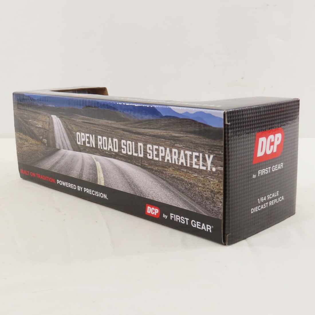 DCP First Gear 1:64 Peterbilt Day Cab with Wrecker - 4