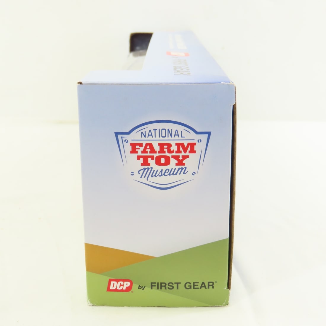 DCP First Gear 1:64 Peterbilt 359 with Trailer - 7