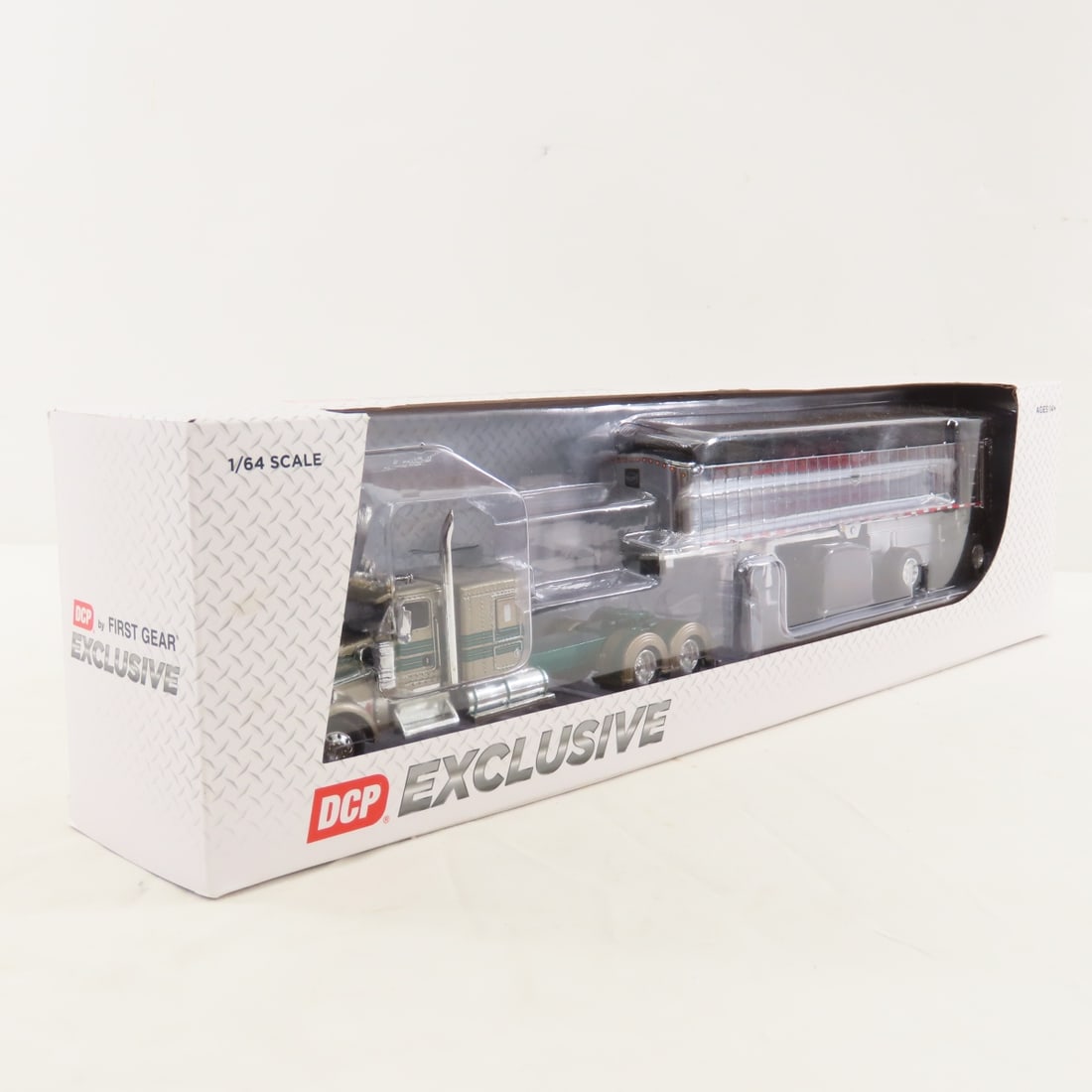 DCP Exclusive 1:64 Kenworth W900L with Trailer - 2