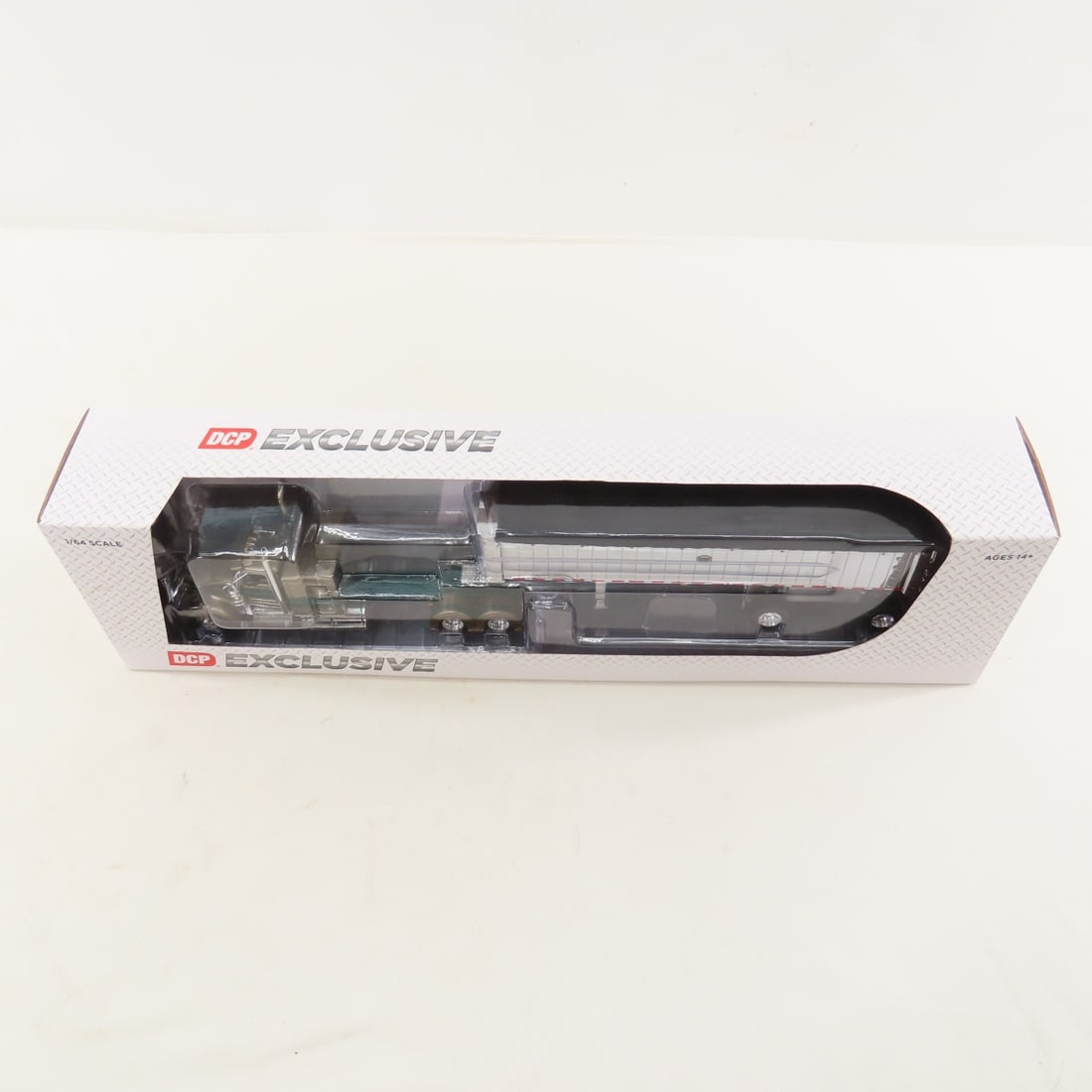 DCP Exclusive 1:64 Kenworth W900L with Trailer - 9