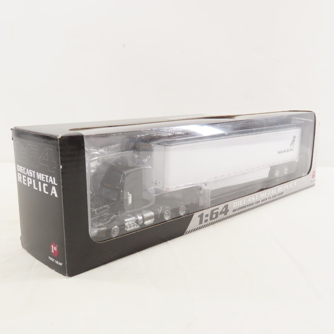 DCP First Gear 1:64 Mack Pinnacle with Trailer - 2