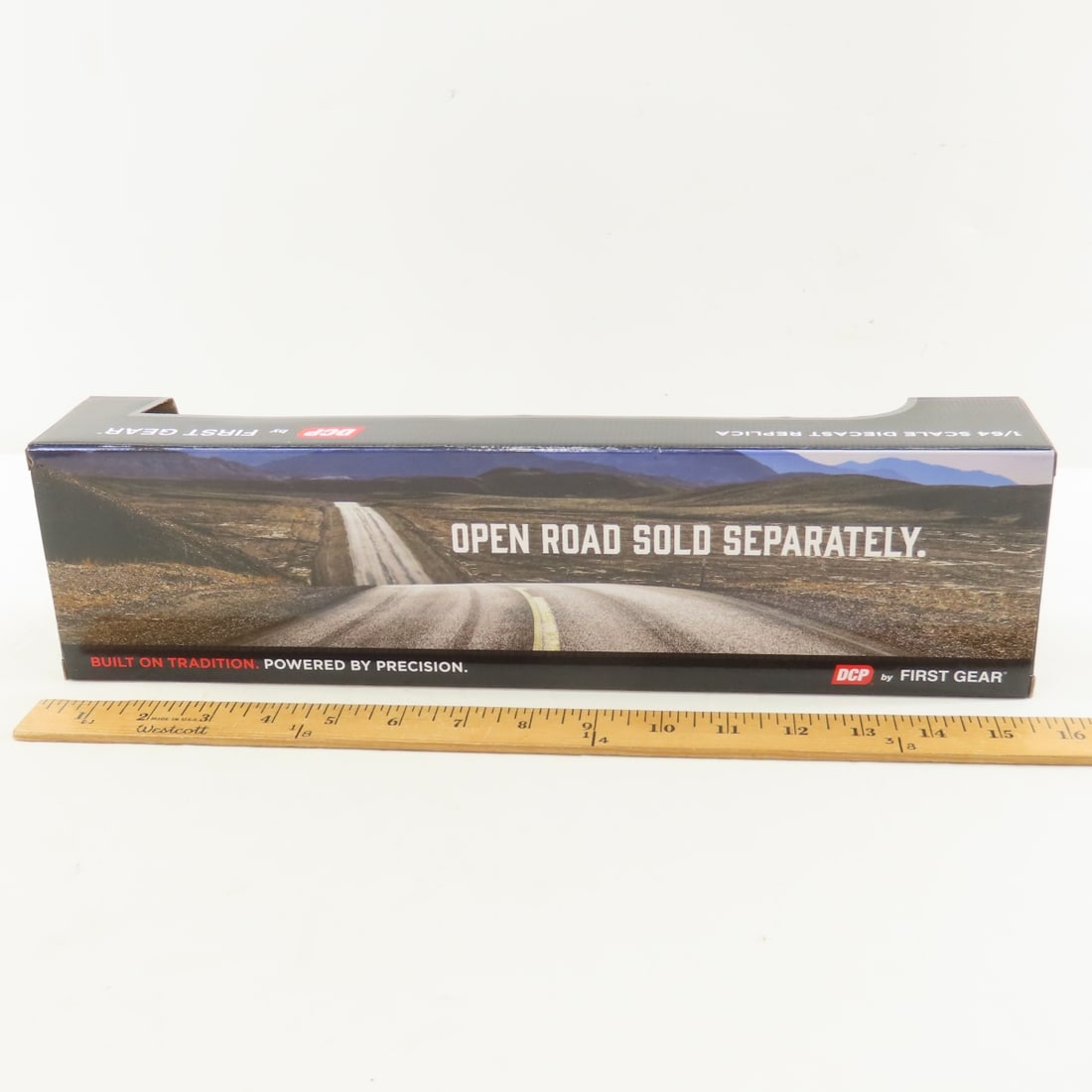 DCP First Gear 1:64 Kenworth Aerodyne Sleeper - 5