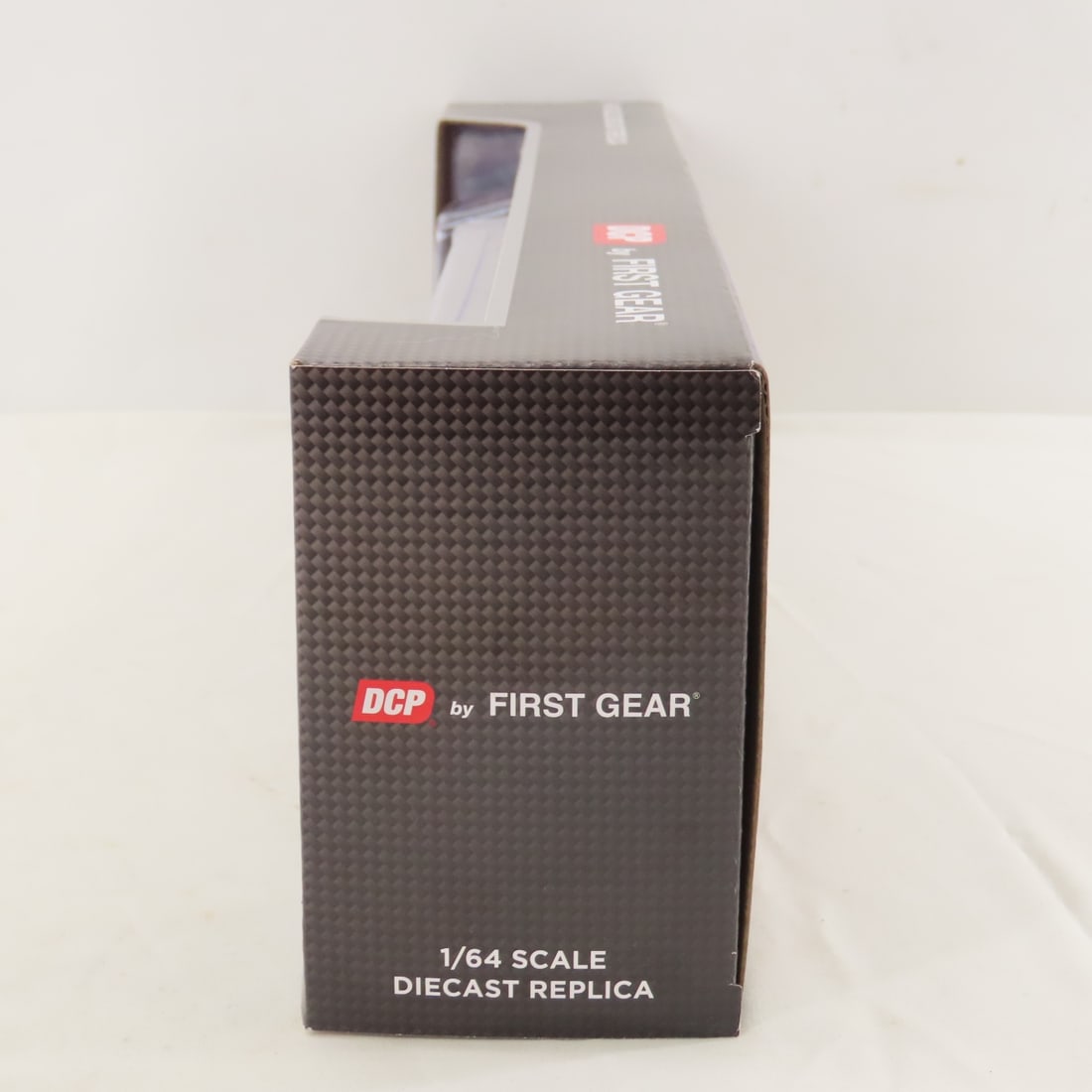 DCP First Gear 1:64 Peterbilt 351 Flattop/Trailer - 7