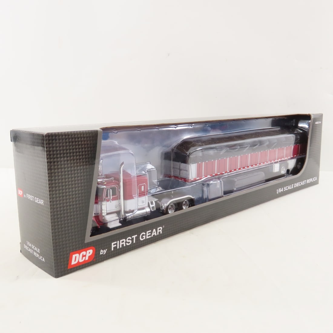 DCP First Gear 1:64 Peterbilt 389 Sleeper/Wagon - 2