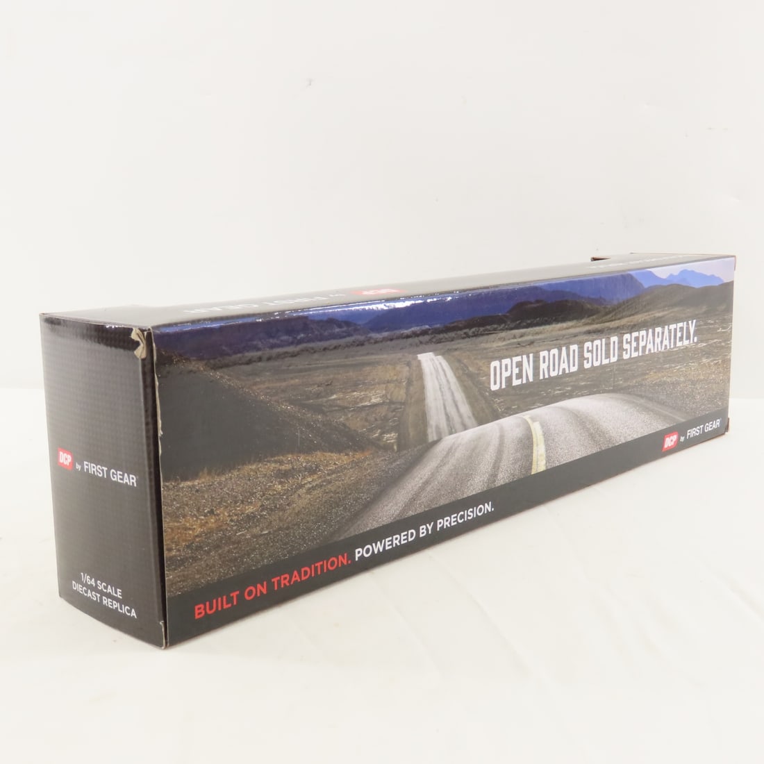DCP First Gear 1:64 Peterbilt 359 Cab & Roadbrute - 6