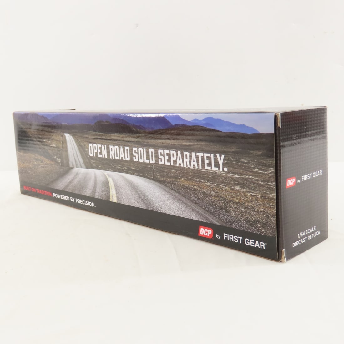 DCP First Gear 1:64 Peterbilt 359 w/Wilson Trailer - 4