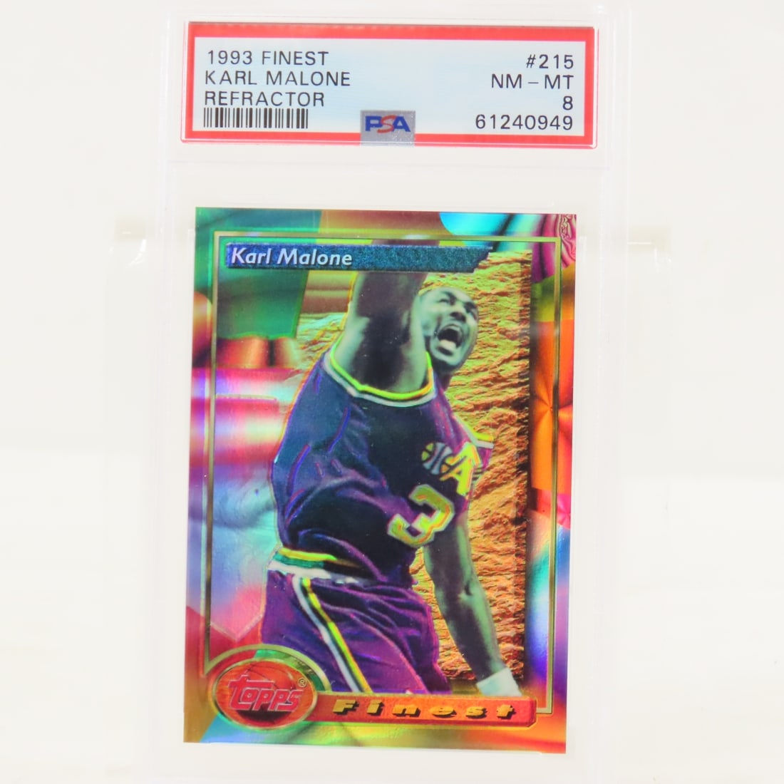 1993 Finest Karl Malone Refractor #215 PSA 8 NM-MT: 1993 Finest Karl Malone Refractor #215 PSA 8 NM-MT - Lot Size 5.5x3.5x.5" 1 LB All information and photos are intended to be as accurate as possible, but errors are possible. No item may be returned
