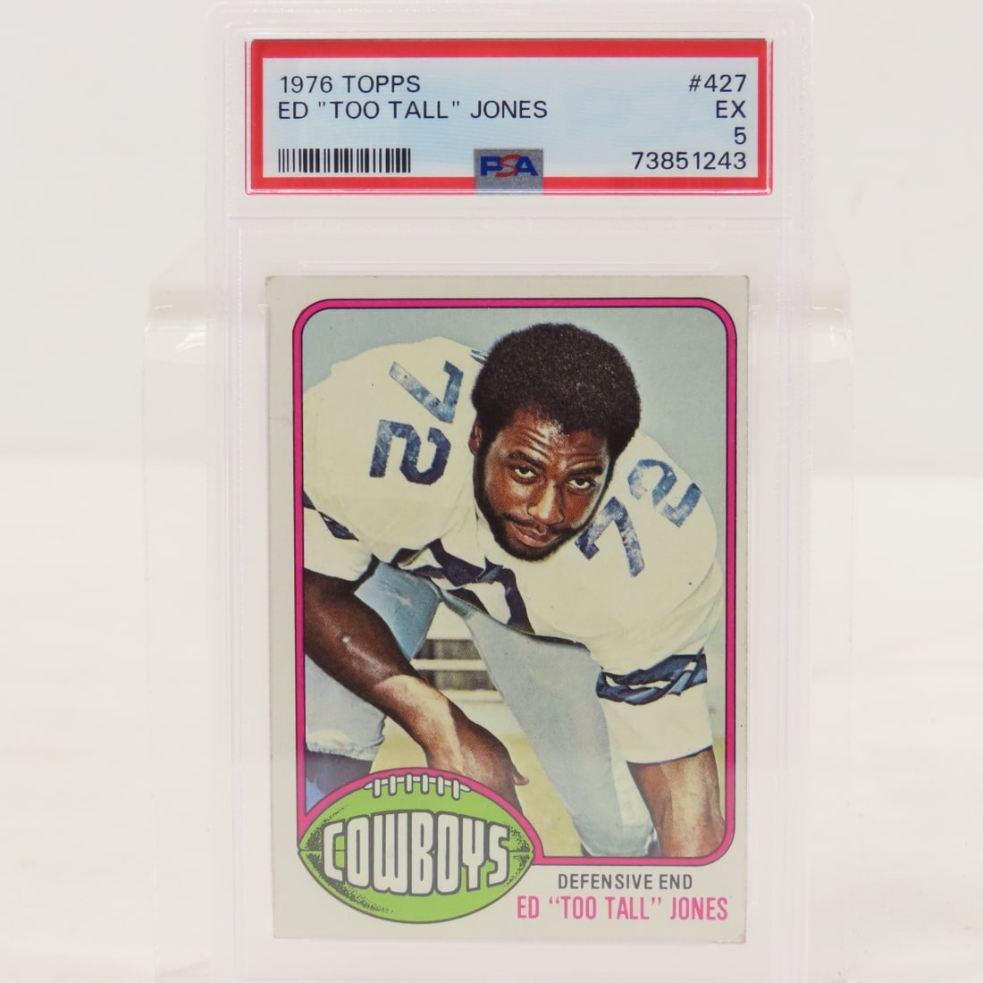 1976 Topps Ed "Too Tall" Jones #427 PSA 5 EX: 1976 Topps Ed "Too Tall" Jones #427 PSA 5 EX - Lot Size 5.5x3.5x.5" 1 LB All information and photos are intended to be as accurate as possible, but errors are possible. No item may be returned or
