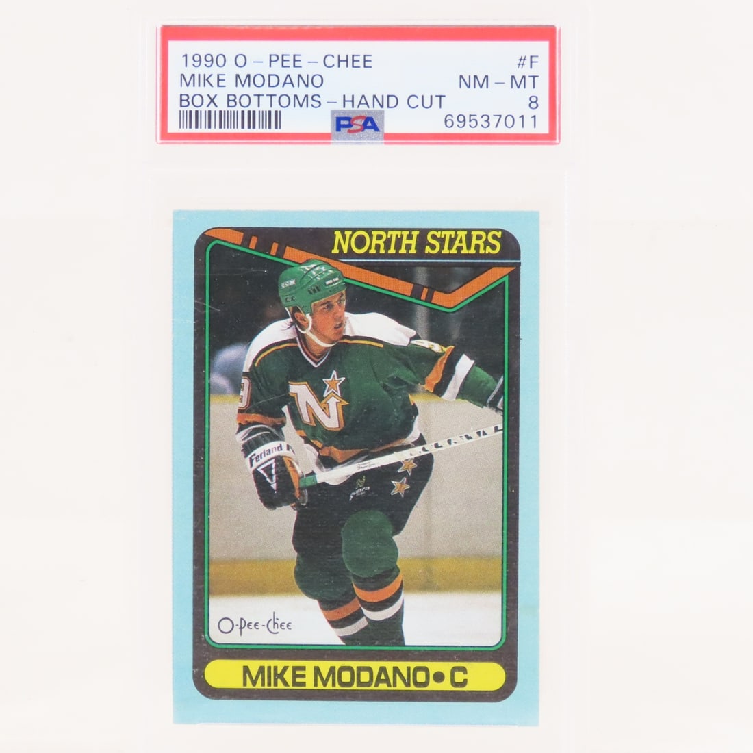 1990 O-PEE-CHEE Box Bottoms Mike Modano #F PSA 8: 1990 O-PEE-CHEE Box Bottoms Mike Modano #F PSA 8 - Rookie Lot Size 5.5x3.5x1" 1 LB All information and photos are intended to be as accurate as possible, but errors are possible. No item may be