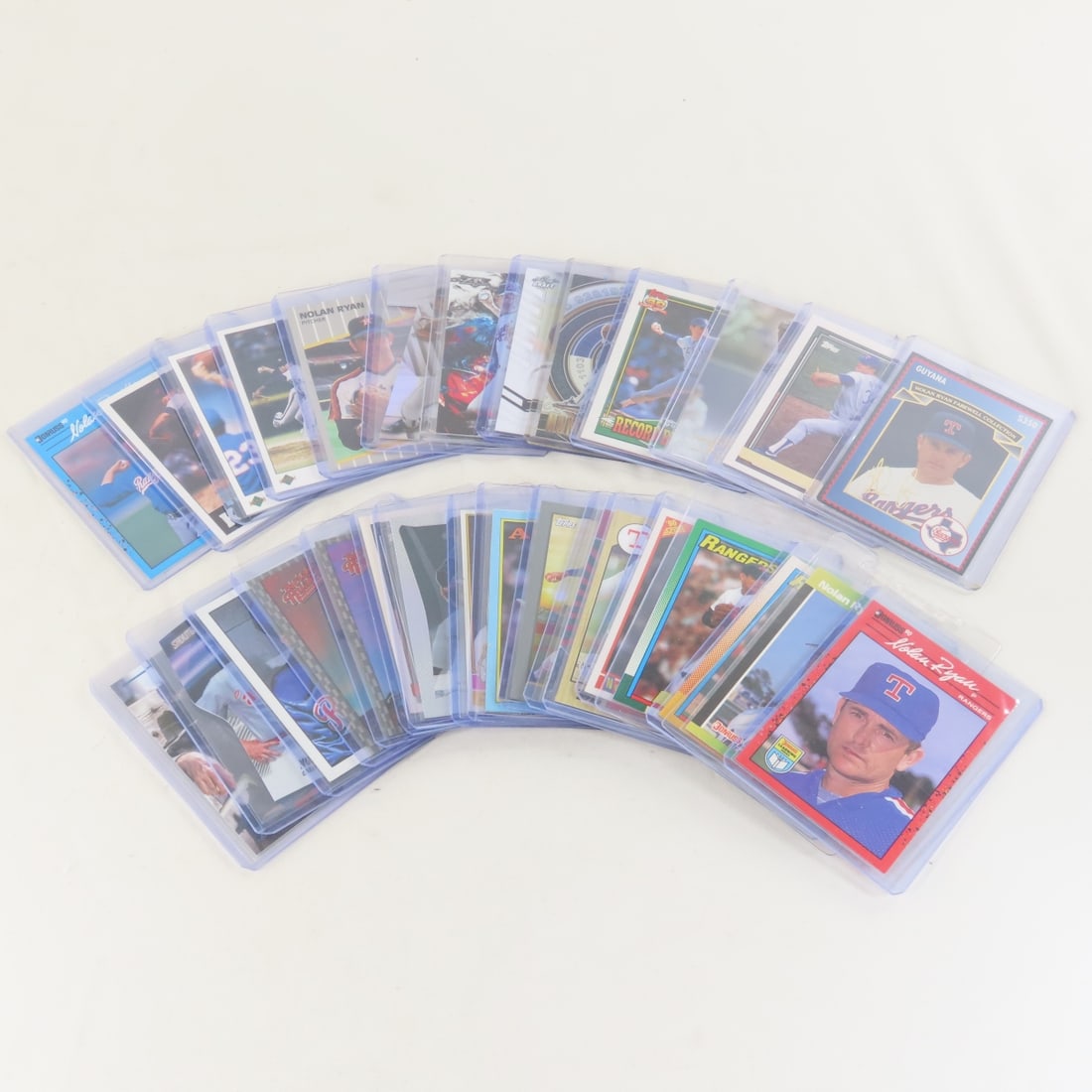 30 Mixed Nolan Ryan Baseball Csrds: 30 Mixed Nolan Ryan Baseball Csrds - All cards in plastic cases. Lot Size 4x4x3" 1 LB All information and photos are intended to be as accurate as possible, but errors are possible. No item may be ret