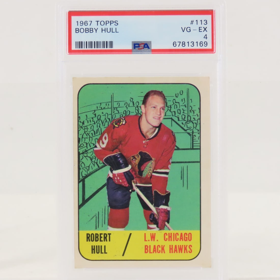1967 Topps Bobby Hull #113 PSA 4 VG-EX: 1967 Topps Bobby Hull #113 PSA 4 VG-EX - Lot Size 5.5x3.5x1" 1 LB All information and photos are intended to be as accurate as possible, but errors are possible. No item may be returned or refused bas
