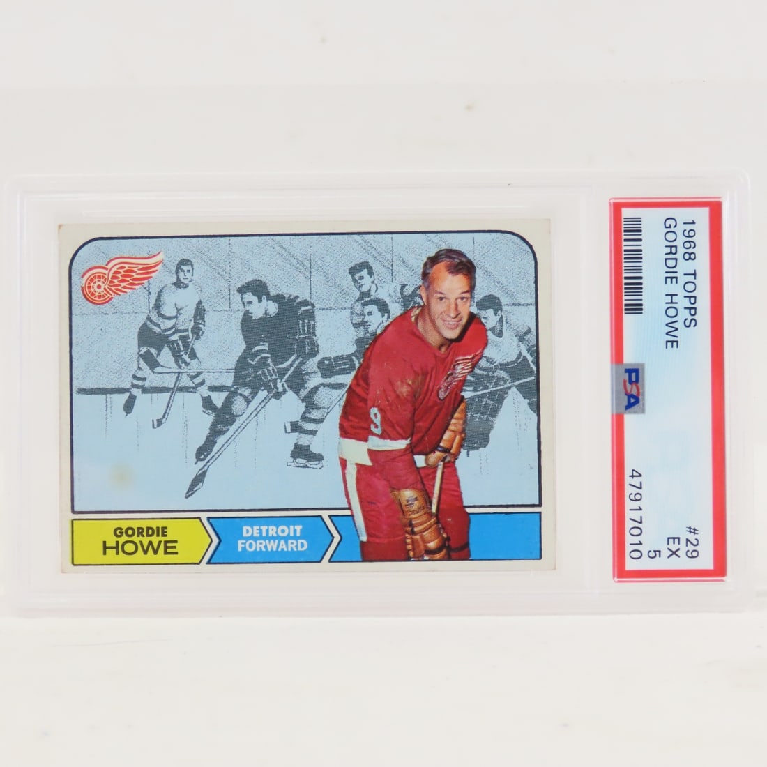 1968 Topps Gordie Howe #29 PSA 5 EX: 1968 Topps Gordie Howe #29 PSA 5 EX - Lot Size 5.5x3.5x1" 1 LB All information and photos are intended to be as accurate as possible, but errors are possible. No item may be returned or refused based