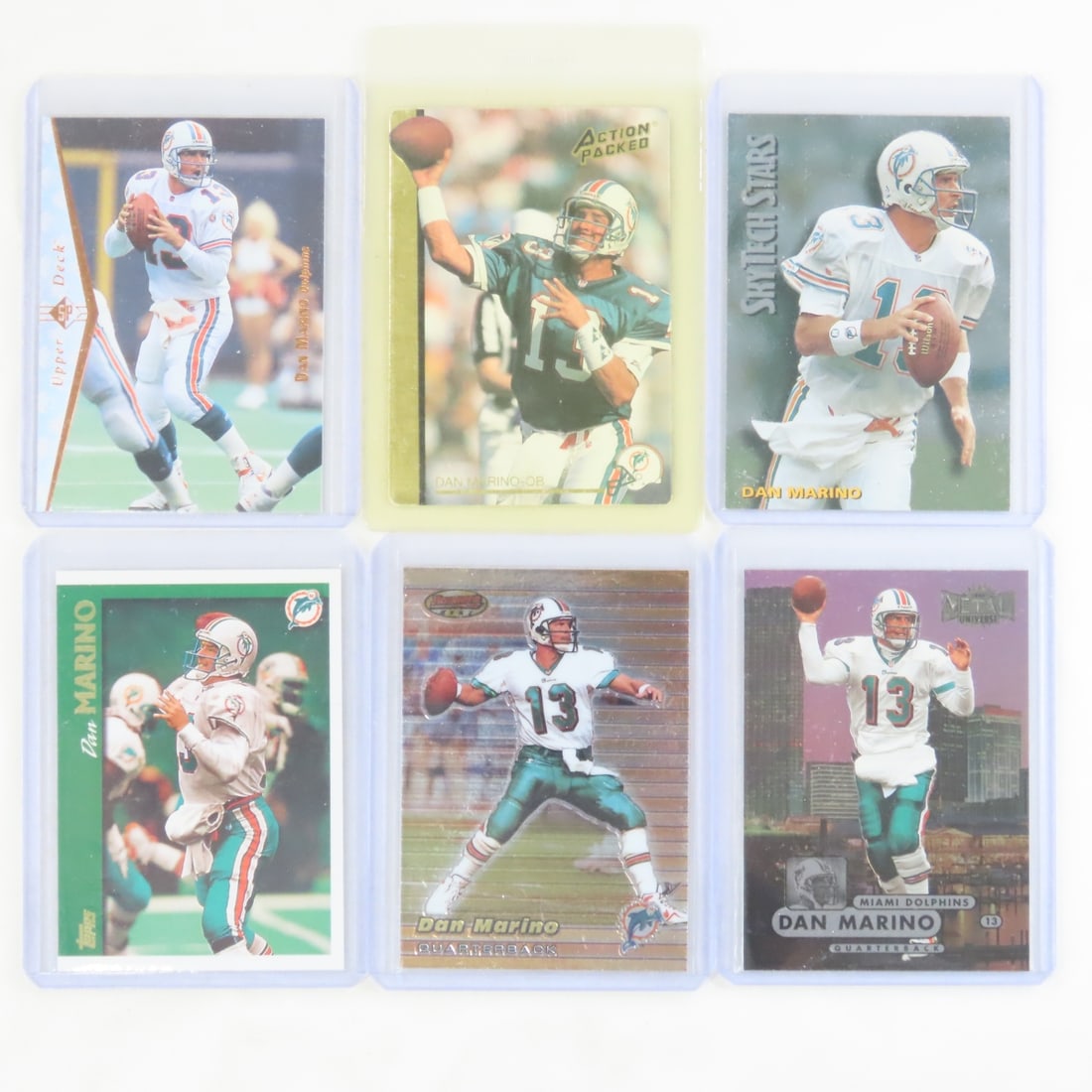 30+ Dan Marino Football Cards in plastic sleeves - 6