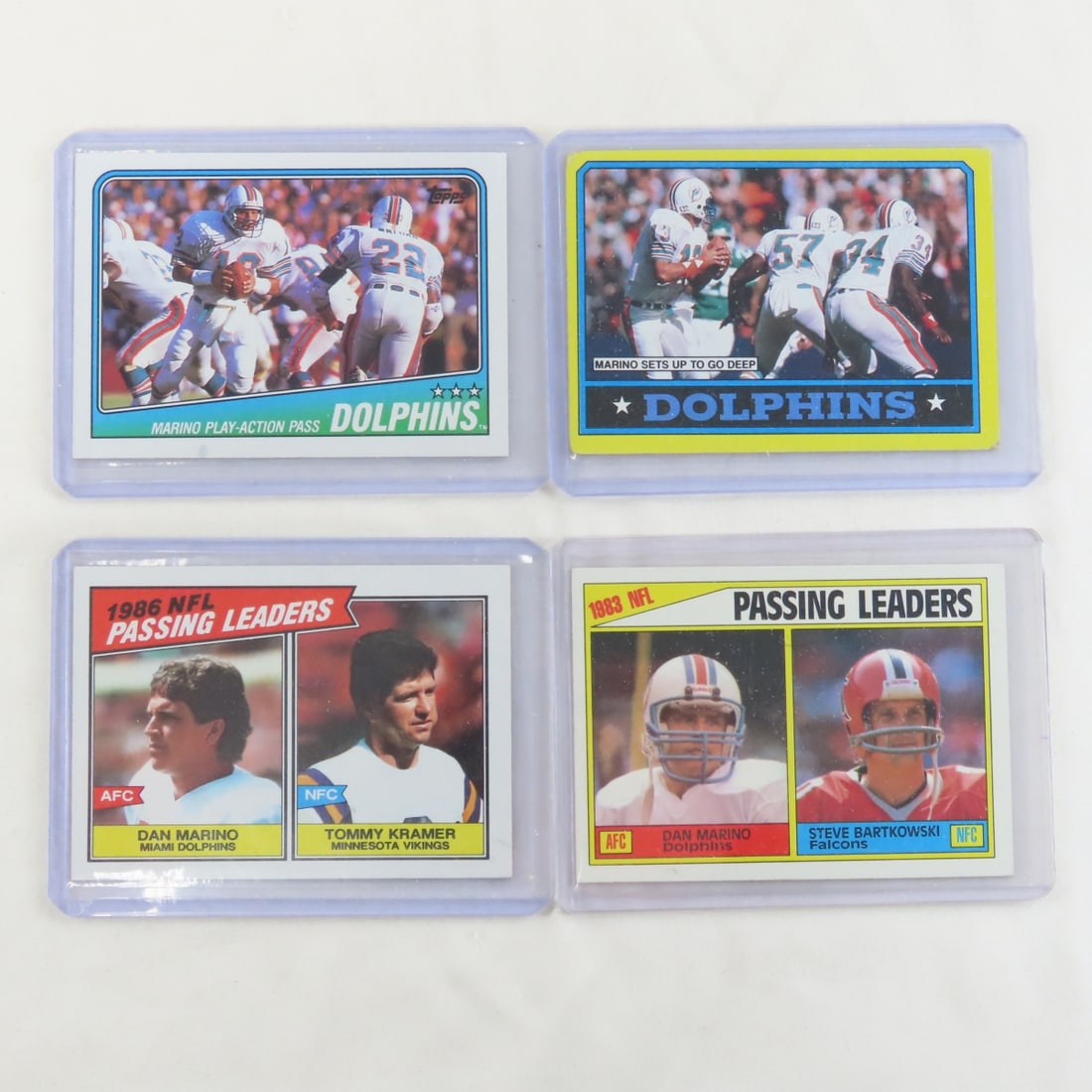 30+ Dan Marino Football Cards in plastic sleeves - 12