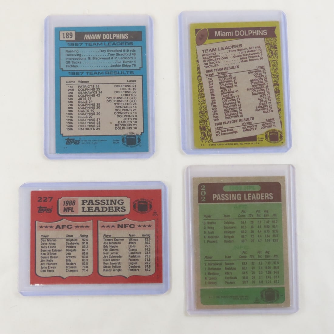 30+ Dan Marino Football Cards in plastic sleeves - 13