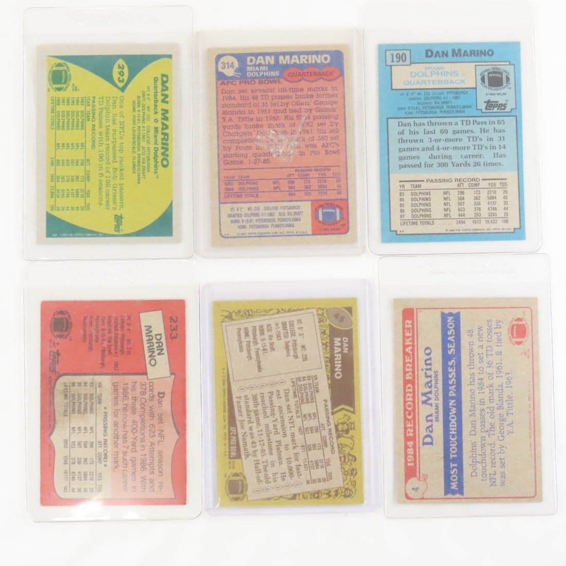30+ Dan Marino Football Cards in plastic sleeves - 9