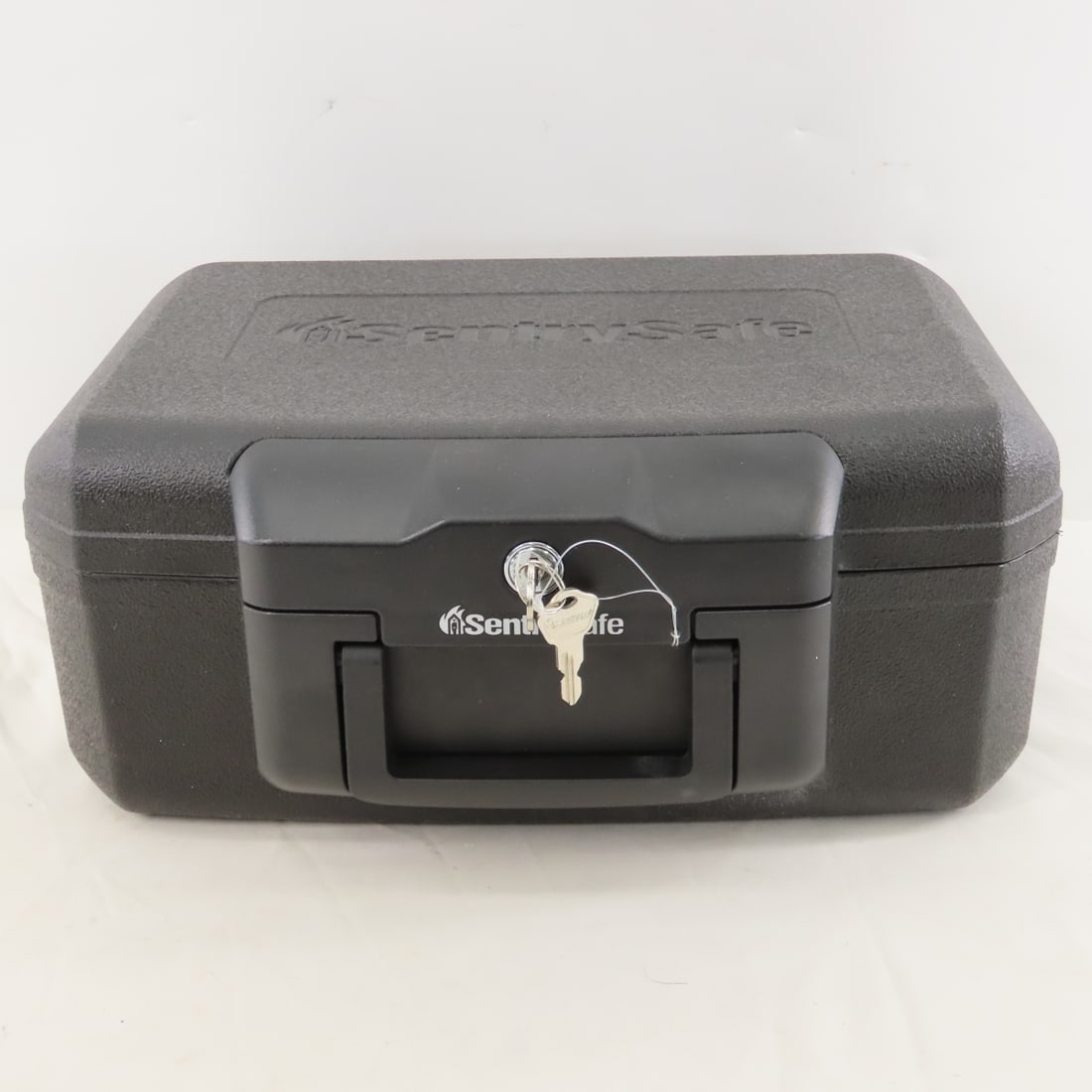 2 Portable Sentry Safes with Keys - 10