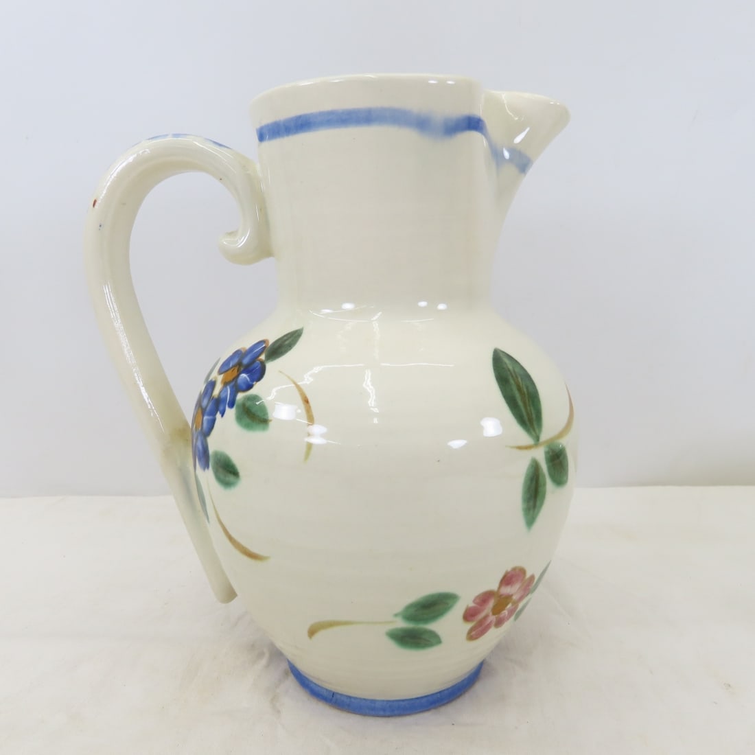 Red Wing Orleans Pitcher, 2 Bowls & Gravy w/ Plate - 3
