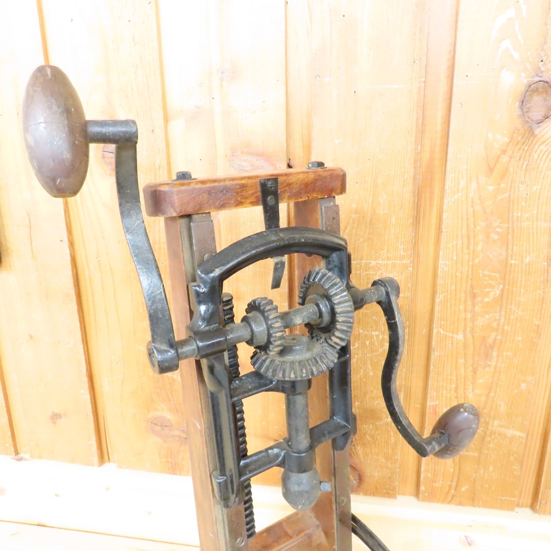 Antique Foldable Wood Beam Boring Crank Drill - 2