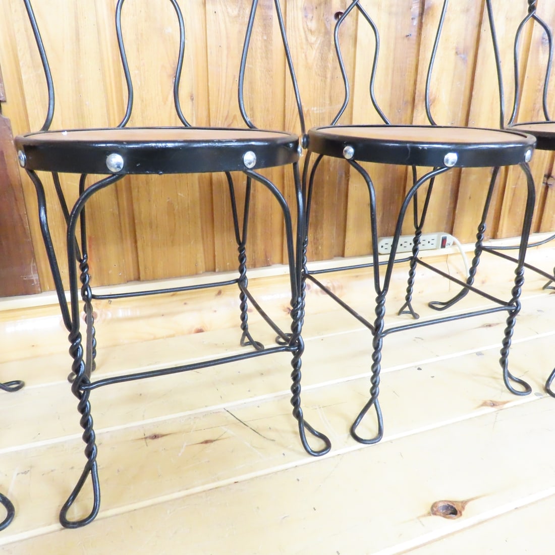 Set of 4 Vintage Ice Cream Parlor Chairs, restored - 2