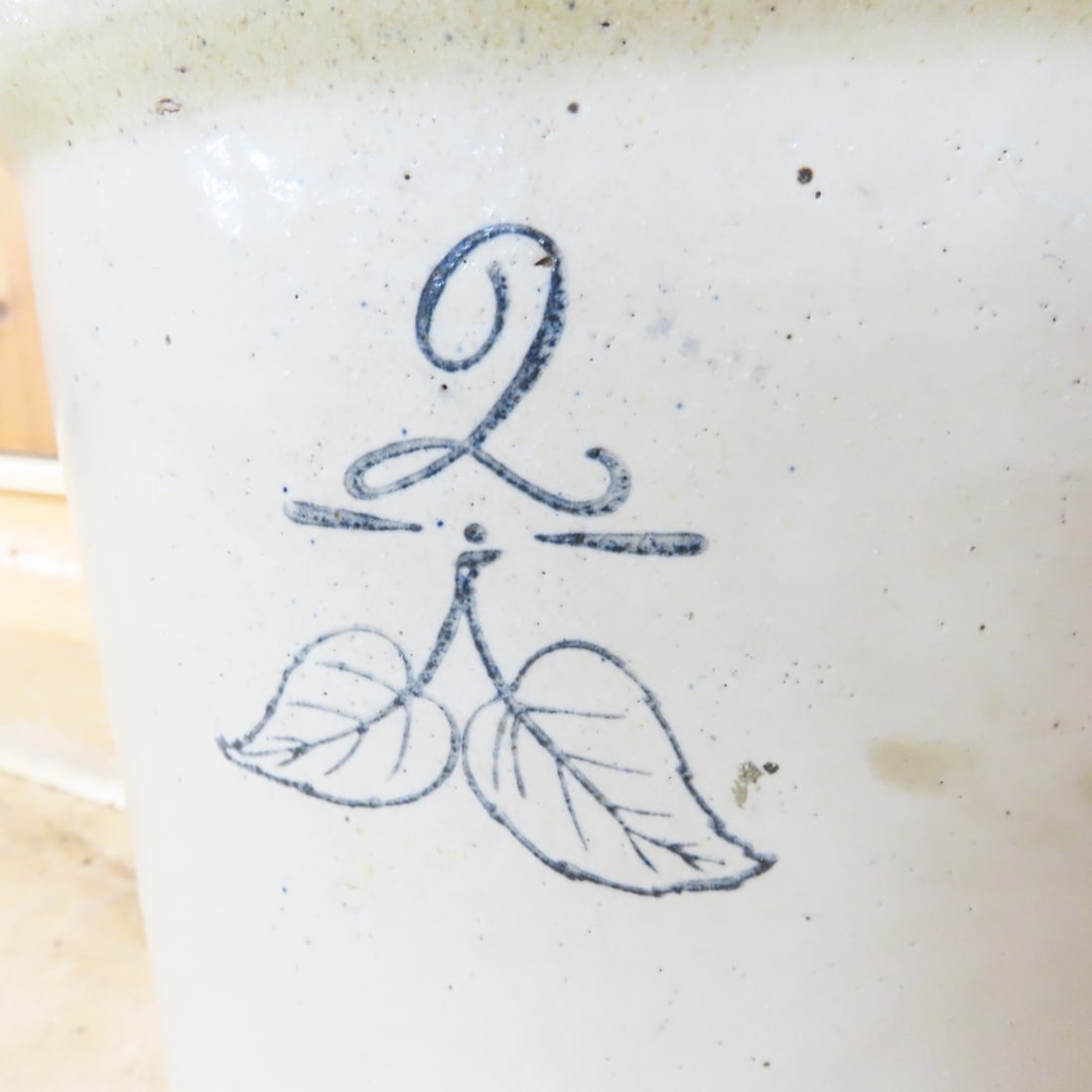 2 Gallon Red Wing Birch Leaf Crock with Daisy Lid - 2