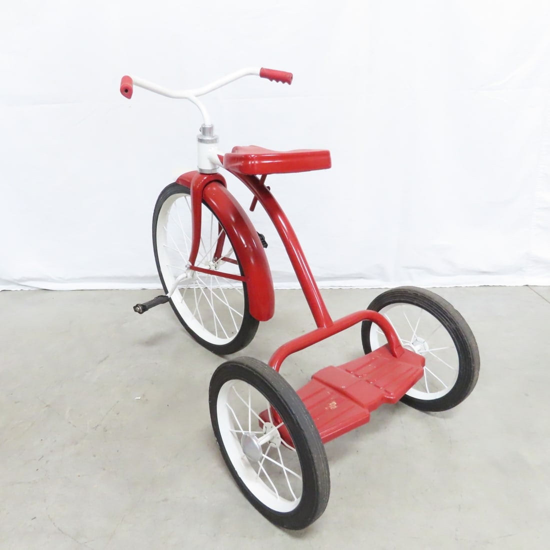 Vintage Children's Red Pedal Tricycle Restored - 3