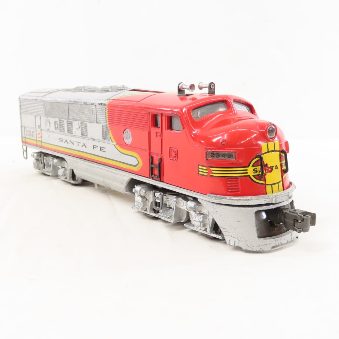 Lionel O Gauge Santa Fe 2343 Diesel Engine & Dummy - 7