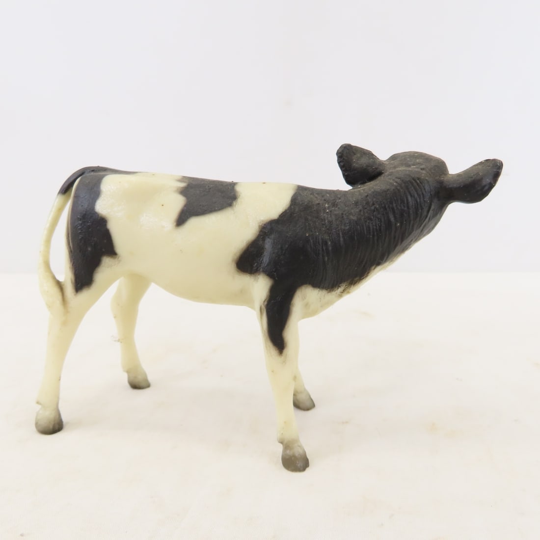 Vintage Plastic Bison & Cattle Figures - 10