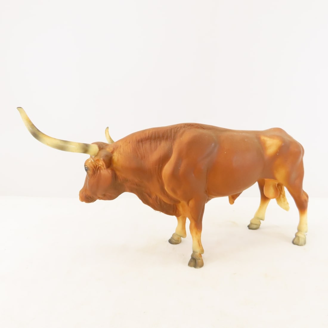 Vintage Plastic Bison & Cattle Figures - 5