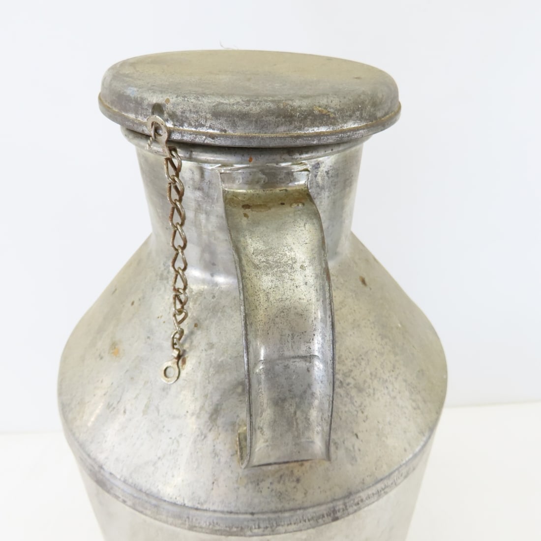 Vintage Milk Cans, Grease Tin, Cookie Can - 7