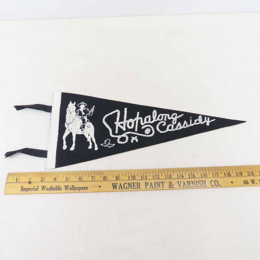 Hopalong Cassidy Clothing Rack, Pennant & More - 7