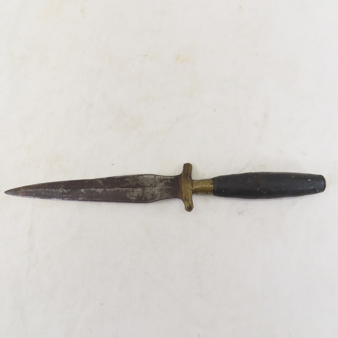 2 Vintage Pocket Knives & Dagger - 2