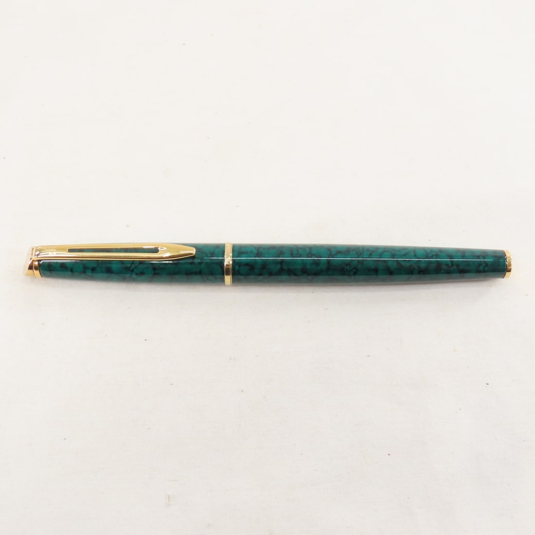 Waterman Hemisphere Green Marble Fountain Pen - 2