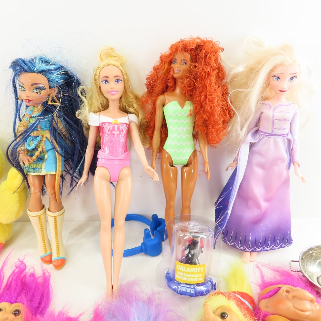 Troll & Other Dolls, Barbie Accessories & More - 3