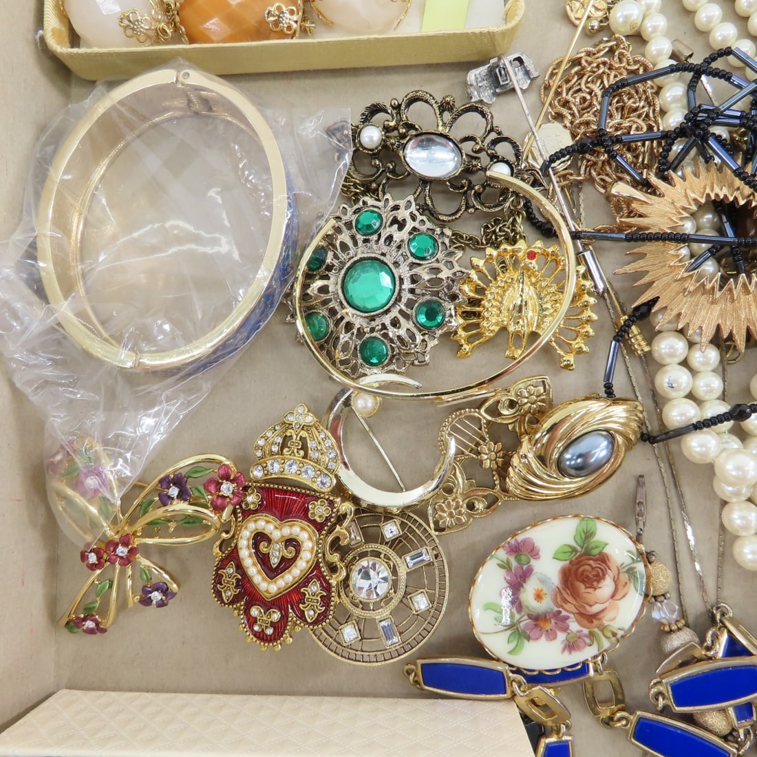 Celebrity, Avon, Burch & Other Jewelry - 4